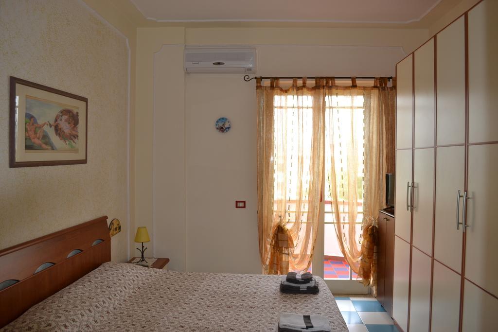 Casa Vacanze Dei Navigatori On The Sea ปอนเตกัญญาโน ภายนอก รูปภาพ