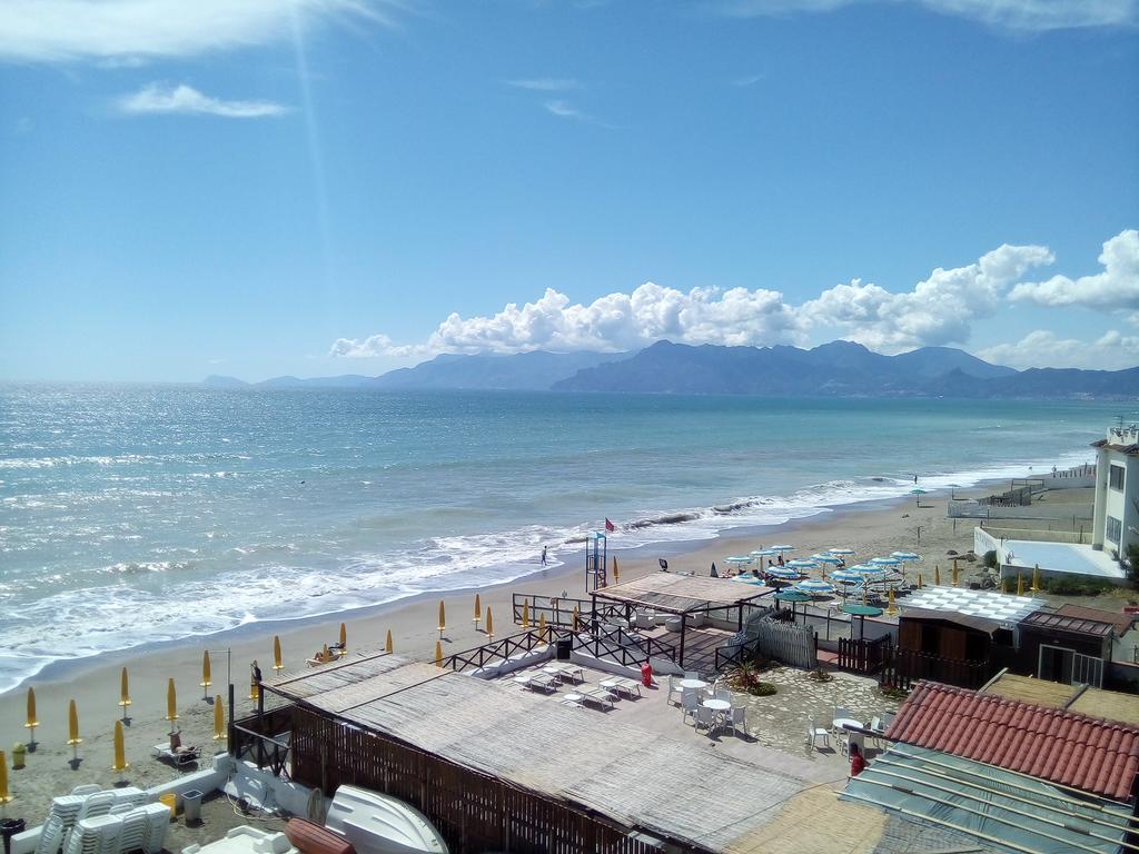 Casa Vacanze Dei Navigatori On The Sea ปอนเตกัญญาโน ภายนอก รูปภาพ