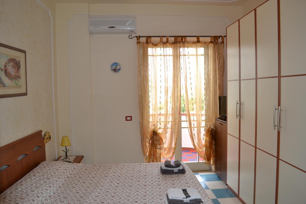 Casa Vacanze Dei Navigatori On The Sea ปอนเตกัญญาโน ภายนอก รูปภาพ